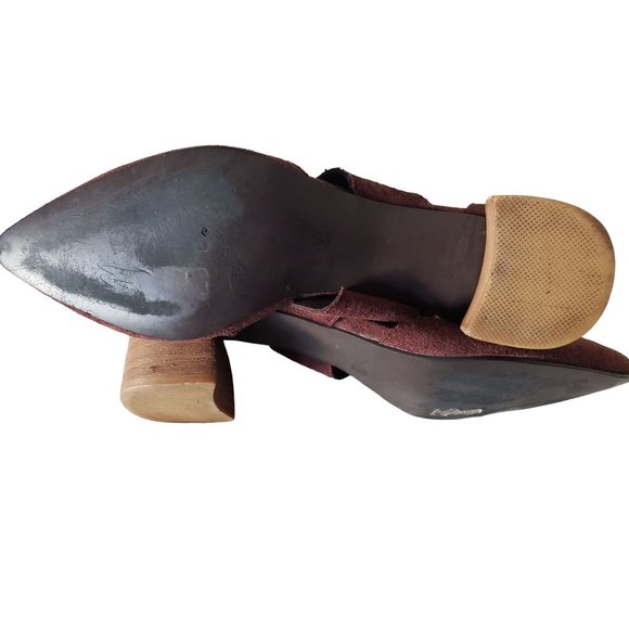 MI IM HEELS SIZE 9US POINTED TOE , STACKED BLOCK HEEL T STRAP BURGANDY - Picture 7 of 12
